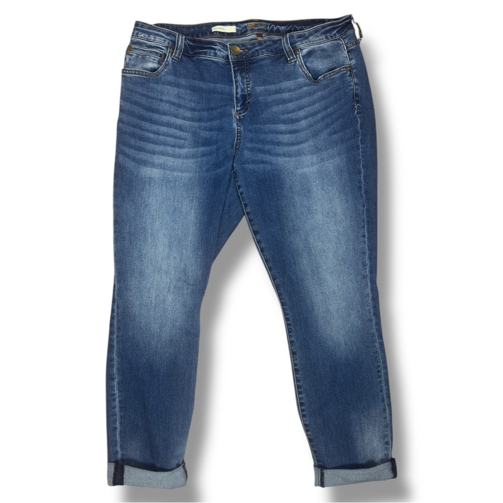 Kut from the Kloth Boyfriend Jeans in Medium Blue Wash